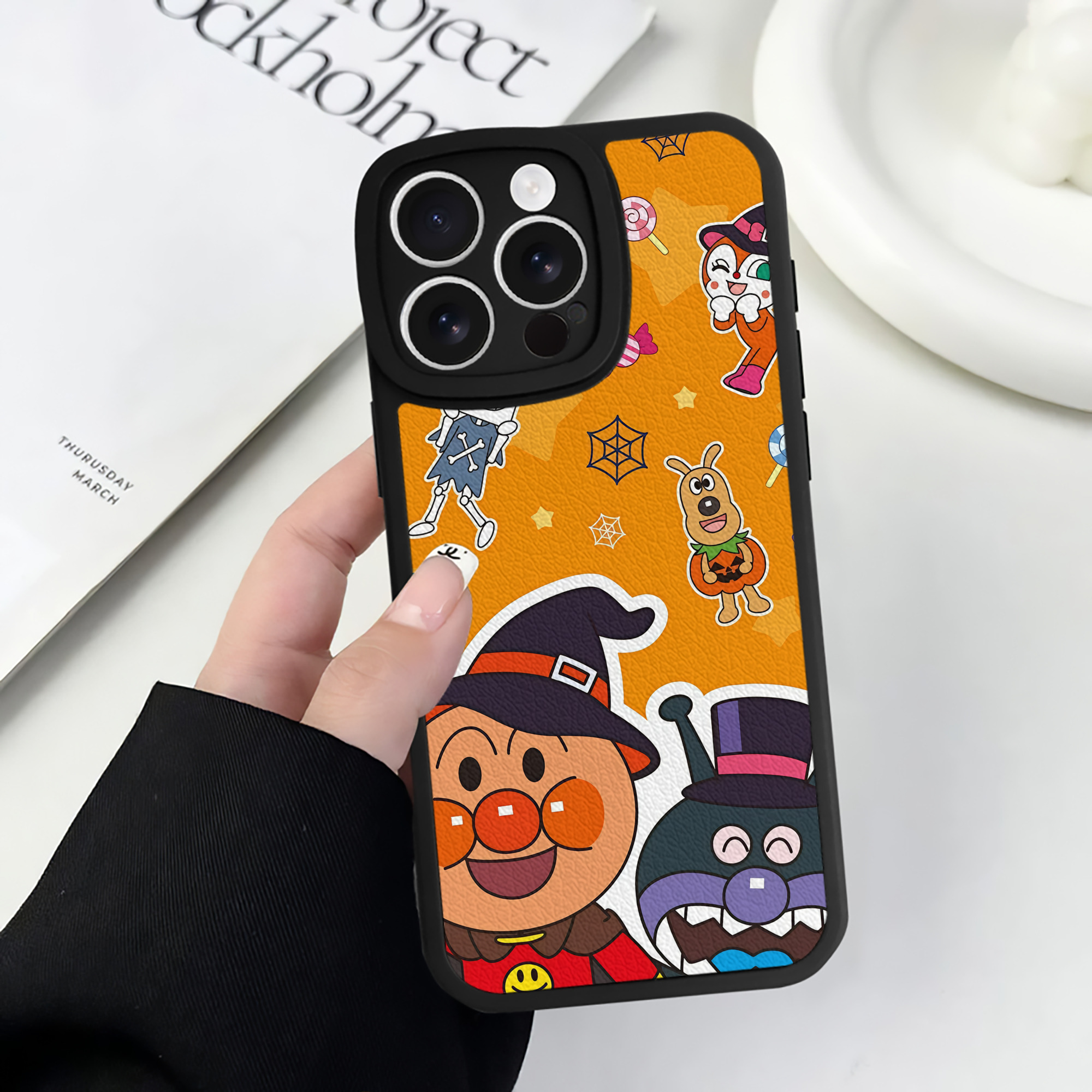 （画像用） アンパンマン Anpanman 【iPhone 16シリーズ対応】シリコンスマホケース（レザー調） 材質：シリコン
